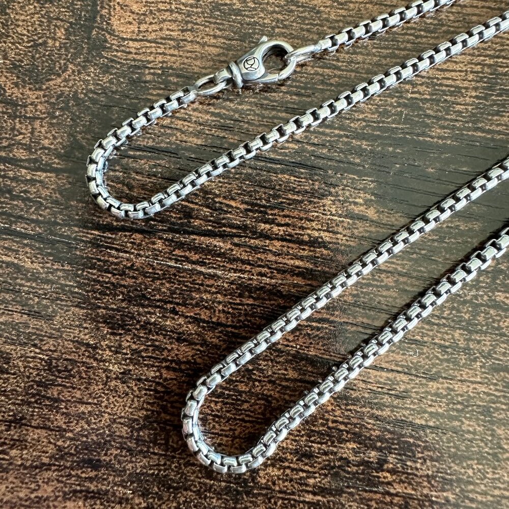 David Yurman Small Box Chain Necklace - 2.7mm - 22" - Picture 4 of 10